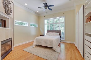 Home Theater & Game Room: Chic Abode in Ellenwood!