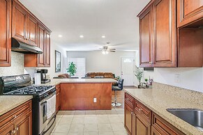 Long Beach Retreat Near Socal Attractions!
