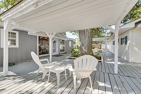 Waterfront Jonesville Studio on Black River Lake!