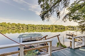 Waterfront Jonesville Studio on Black River Lake!