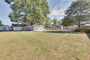 Waterfront Jonesville Studio on Black River Lake!