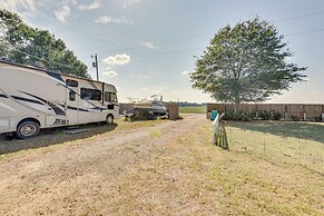 Waterfront Jonesville Studio on Black River Lake!