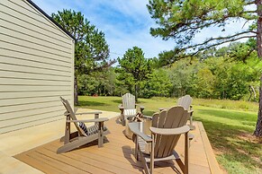 Riverfront Huntsville Cabin w/ Views & Kayaks!