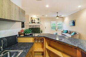 Near Cedar Hill State Park: Apt w/ Pool Access!