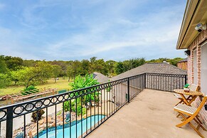 Near Cedar Hill State Park: Apt w/ Pool Access!