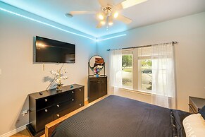 Near Cedar Hill State Park: Apt w/ Pool Access!