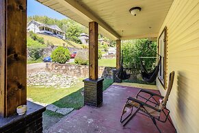 Williamson Cottage ~ 2 Mi to Town + Trails!