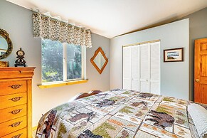 Deck & Views: Pet-friendly Cabin in Jefferson!