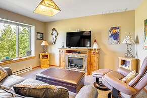 Deck & Views: Pet-friendly Cabin in Jefferson!