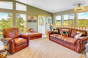 Deck & Views: Pet-friendly Cabin in Jefferson!