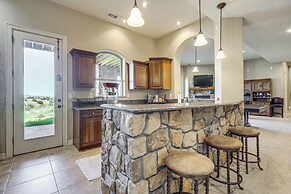 Lakefront Mansion: Game Room & Deck in New Mexico!