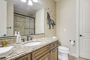 Lakefront Mansion: Game Room & Deck in New Mexico!