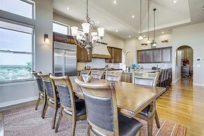 Lakefront Mansion: Game Room & Deck in New Mexico!