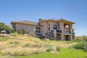 Lakefront Mansion: Game Room & Deck in New Mexico!