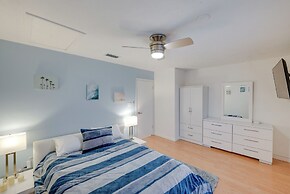 Alligator Point Beachfront Home w/ Private Hot Tub