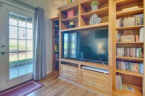 Peaceful Cameron Getaway ~ 5 Mi to Poteau!