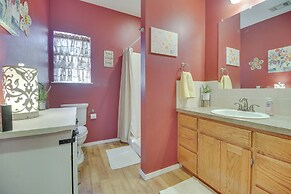 Peaceful Cameron Getaway ~ 5 Mi to Poteau!