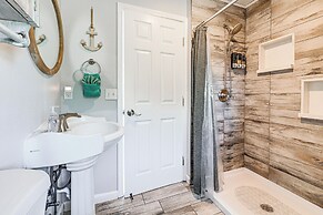 Updated Home 2 Mi to Beach in Crescent City!