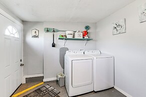 Updated Home 2 Mi to Beach in Crescent City!