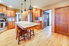 Charming Tonica Farmhouse w/ Private Yard!