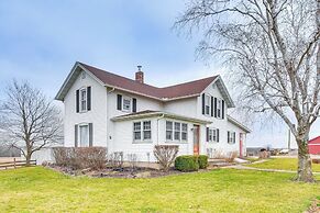 Charming Tonica Farmhouse w/ Private Yard!