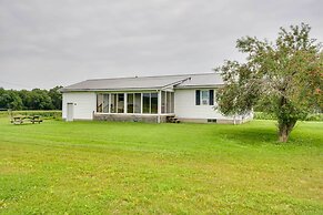 Shiloh Vacation Rental w/ 2 Screened Porches!