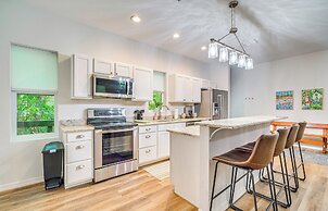 3 Mi to Silver Springs State Park: Home w/ Grill!