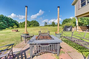 Chic Apple River Escape w/ Fire Pit!
