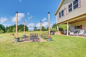Chic Apple River Escape w/ Fire Pit!
