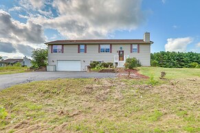 Chic Apple River Escape w/ Fire Pit!