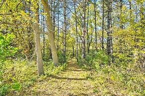 Chic Apple River Escape w/ Fire Pit!