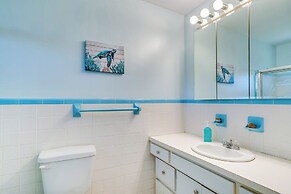 Waterfront Okeechobee Getaway w/ Backyard Dock!