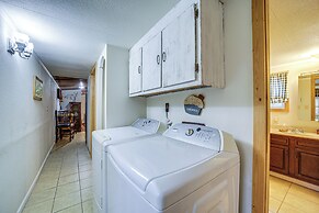 Cozy Waynesville Home w/ Porch by Blue Ridge Pkwy