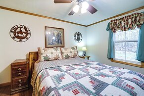 Cozy Waynesville Home w/ Porch by Blue Ridge Pkwy