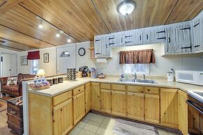 Cozy Waynesville Home w/ Porch by Blue Ridge Pkwy