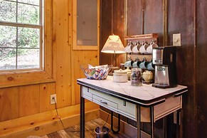 Mountain-view Appalachian Escape: Bike Trails!