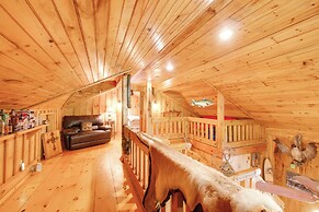 Mountain-view Appalachian Escape: Bike Trails!