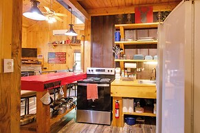 Mountain-view Appalachian Escape: Bike Trails!