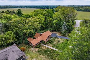 Retro Ohio Home on 1-acre Property