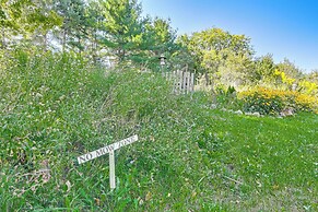 Waterfall Wonderland: Home w/ Fire Pit in Newfield