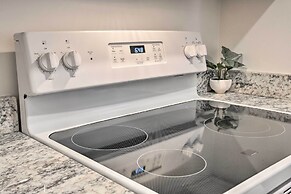 Ideally Located Studio w/ Off-street Parking!