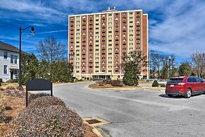 Ideally Located Studio w/ Off-street Parking!