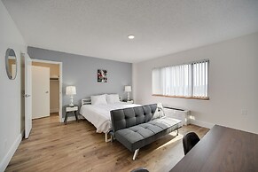 Bright Gadsden Apartment ~ 10 Mi to Dive Land Park