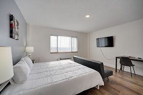 Bright Gadsden Apartment ~ 10 Mi to Dive Land Park