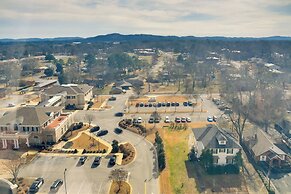 Bright Gadsden Apartment ~ 10 Mi to Dive Land Park