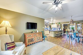 Del Rio Home w/ Large Yard, BBQ + Fireplace!