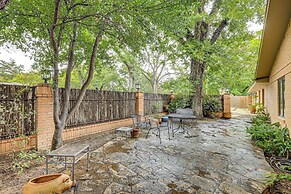 Del Rio Home w/ Large Yard, BBQ + Fireplace!