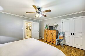 Del Rio Home w/ Large Yard, BBQ + Fireplace!