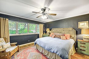 Del Rio Home w/ Large Yard, BBQ + Fireplace!