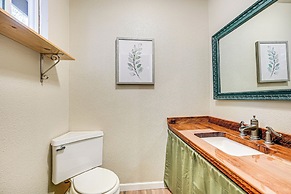 Mtn-view Gem: Deck, Grill & Fire Pit in West Point